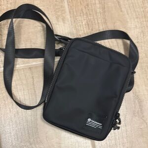 NWOT Lululemon Black Women’s Crossbody Bag